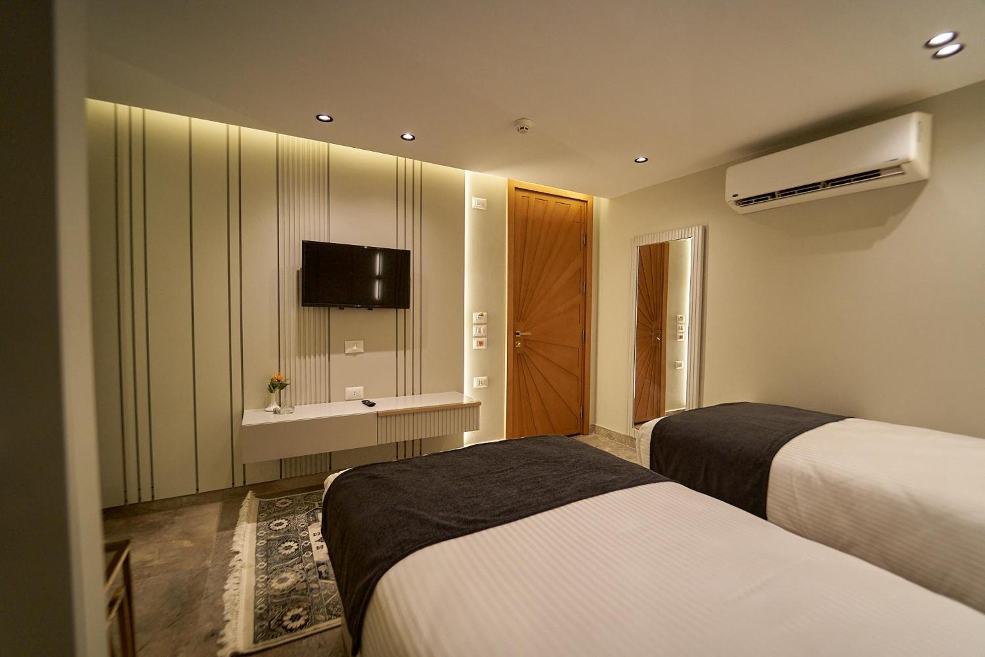 Pyramids Charm Hotel Al Kawm al Akhdar المظهر الخارجي الصورة